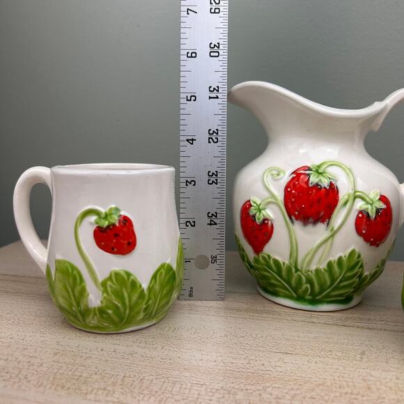 Vintage Strawberry Mugs & Pitcher Set Cottagecore Home Decor Decorative Use Only - Picture 10 of 10